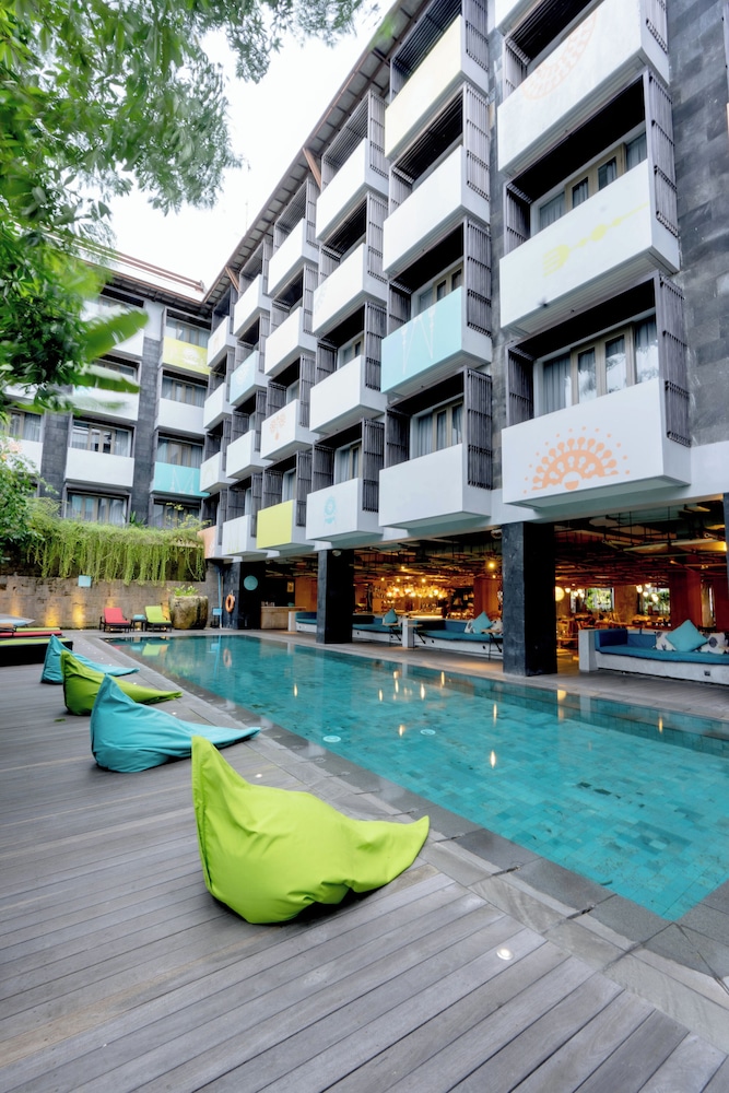 Boutique Seminyak 4/50