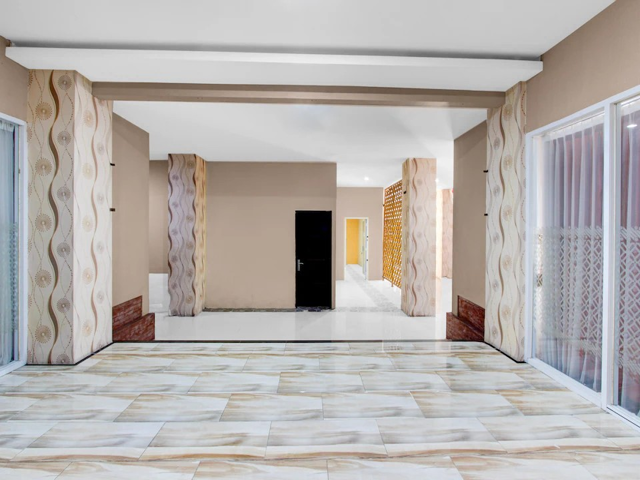 Lobby at Townhouse Oak Syariah near Stasiun Purwosari formerly Graha Gentan Solo, BAKI