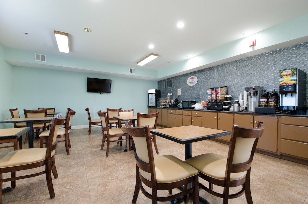 Super 8 by Wyndham Hull Street Midlothian/Richmond Area 35/57