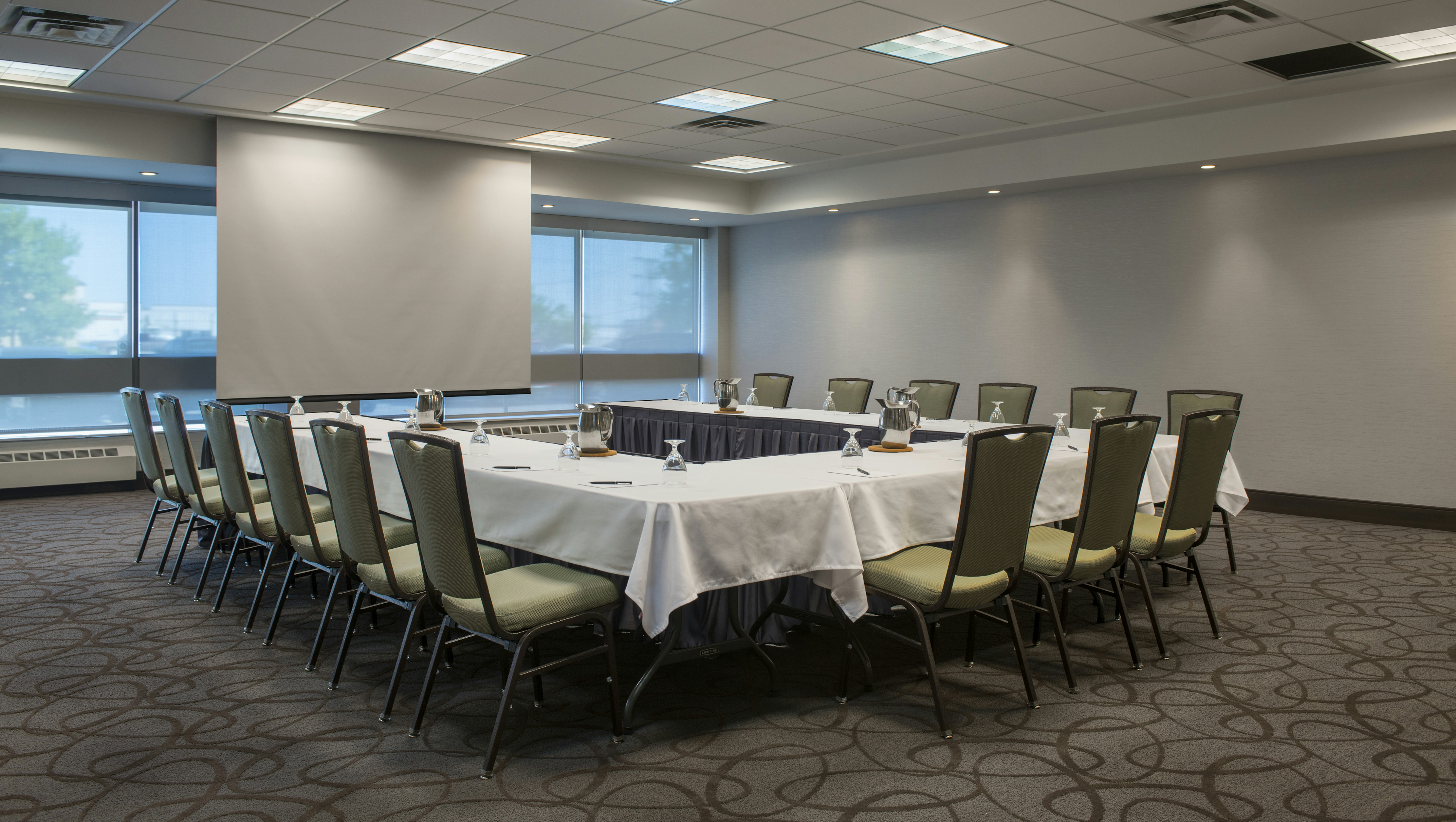 Hilton Winnipeg Airport Suites 50/65