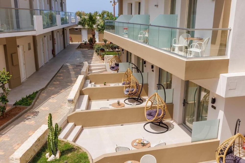 Malia Bay Beach Hotel And Bungalows 15/71