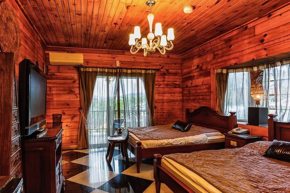 Sun Moon Lake Full House Resort 30/48