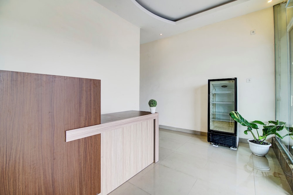 Capital O Pusat Kota Pekanbaru Near Mall Living World Formerly Radja Homestay 9/29