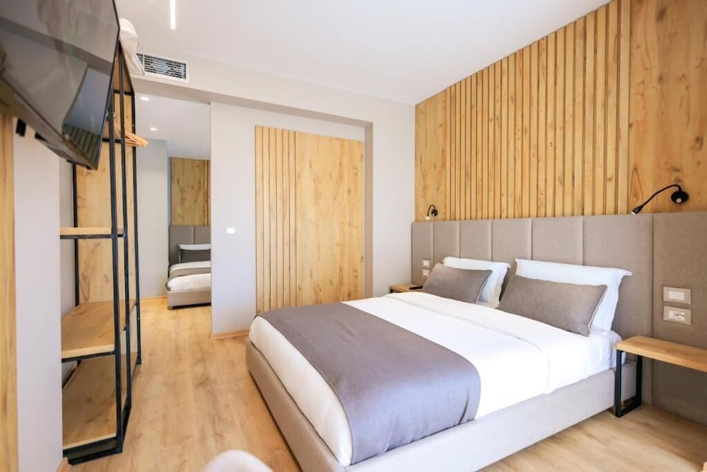 Hotel Apollon 23/64
