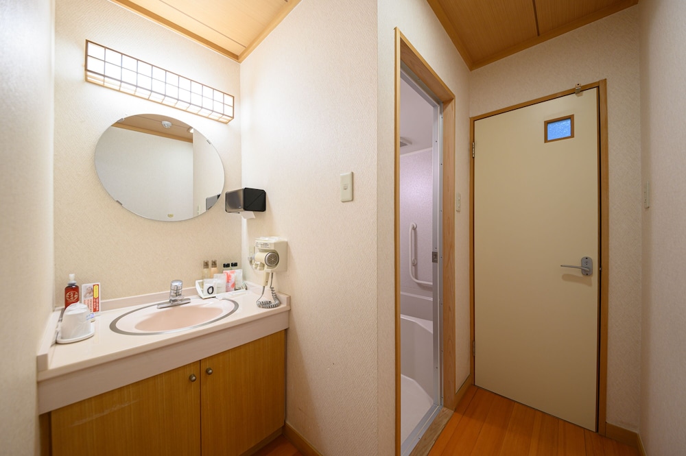 Ryokan Mebaeso 12/62