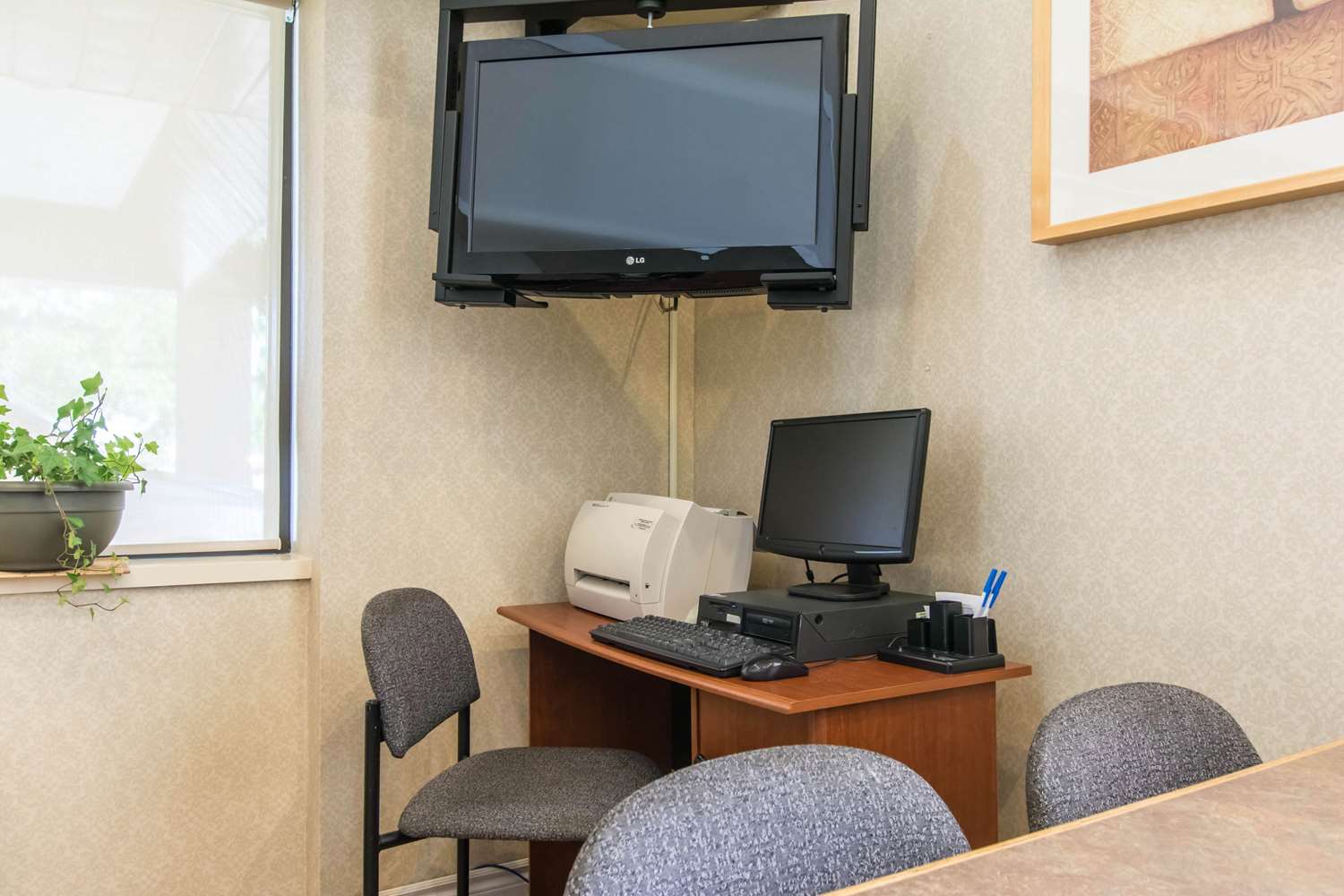 Travelodge by Wyndham Bridgewater 11/17