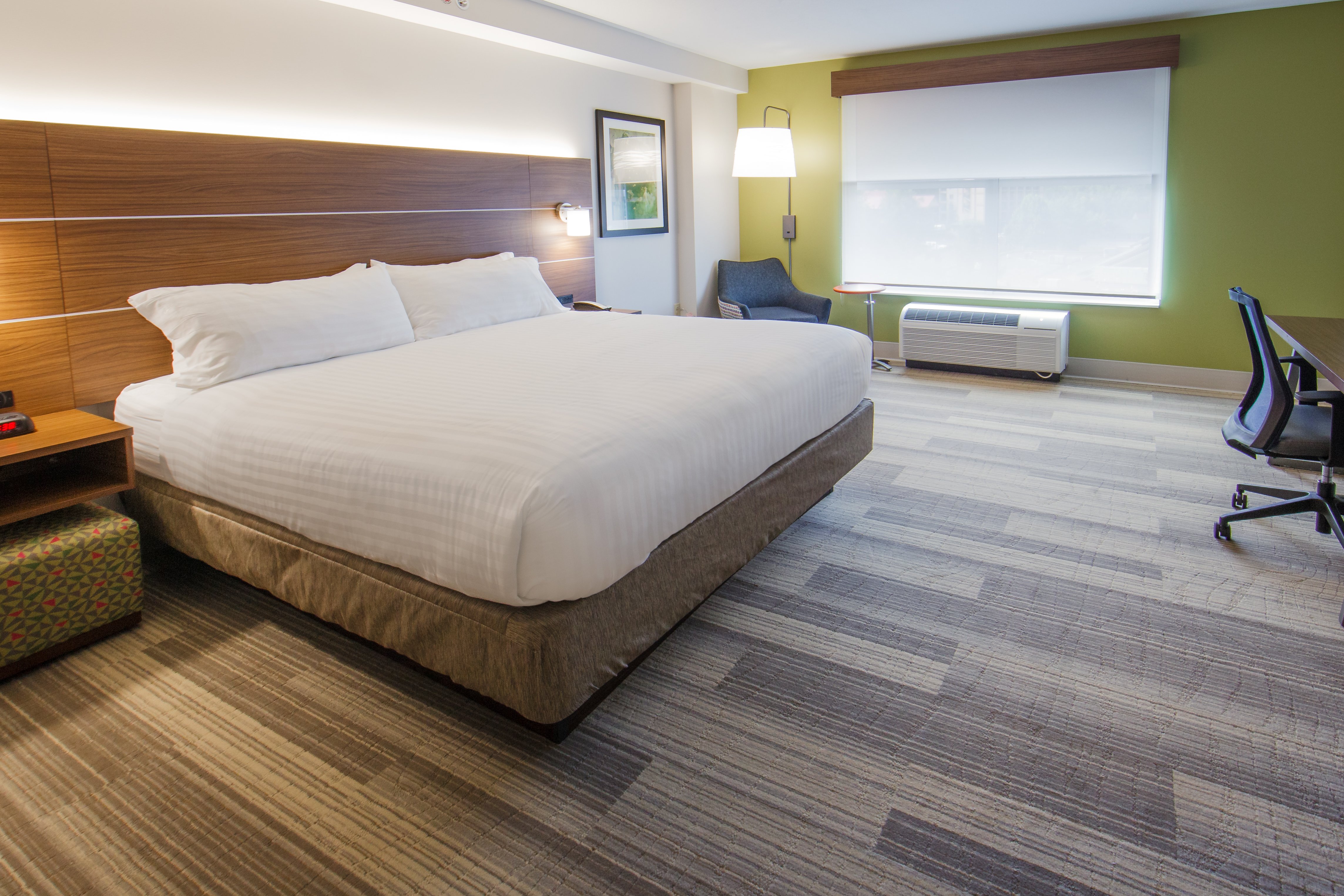 جناح ديلوكس لذوي الإعاقة، Holiday Inn Express Gatlinburg Downtown 3/10