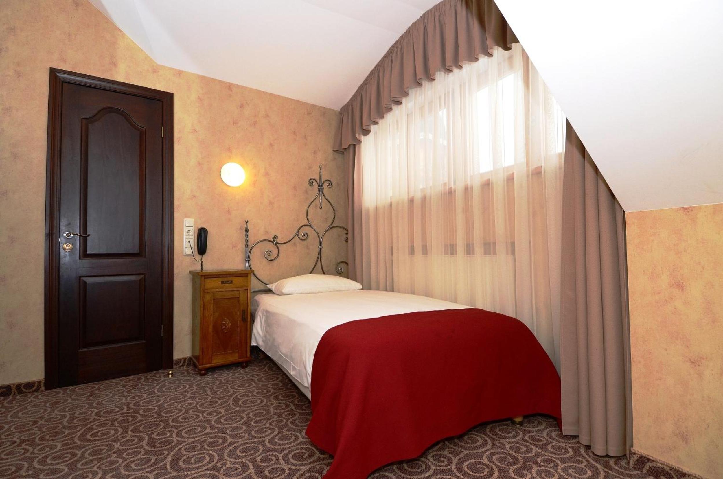 غرفة مفردة، Justus Hotel 2/2