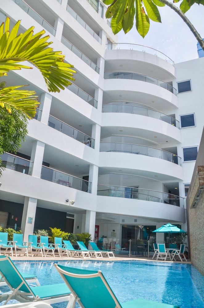 Portobelo Plaza de las Americas 11/66