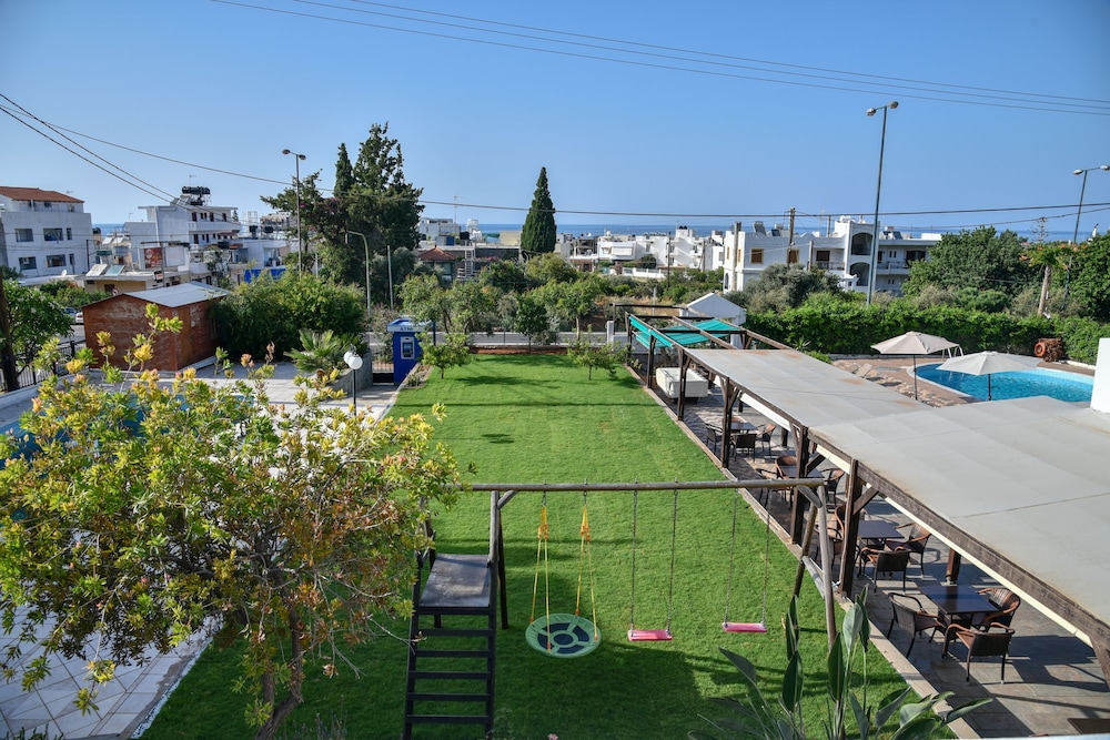 Iraklis Apartments 45/50
