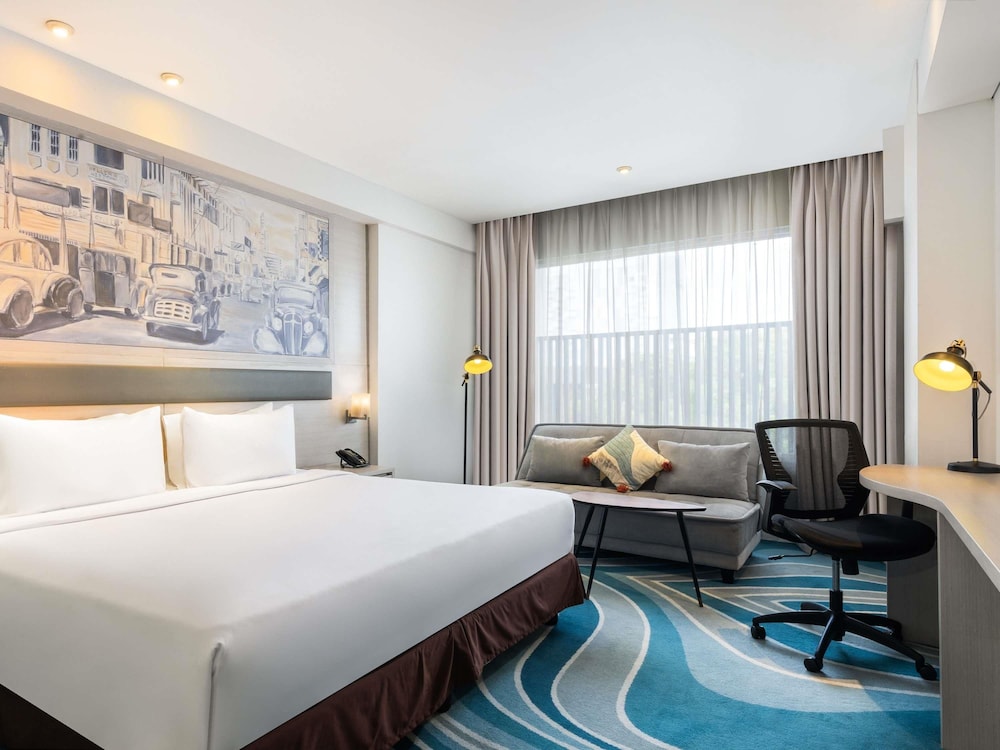 MERCURE JAKARTA CIKINI 12/50