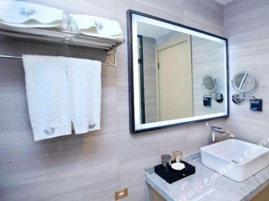 Gya Wuxi Hubin Commercial Street Taihu Scenic Area Hotel 57/58