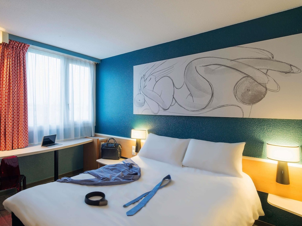 Ibis Tours Nord 9/50
