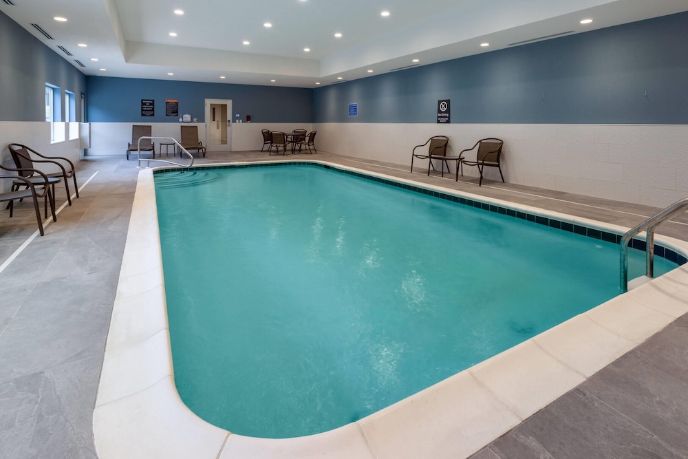 La Quinta Inn & Suites by Wyndham Middletown-Goshen 22/36