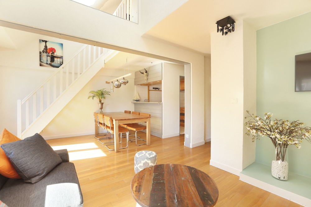 Short Stay Group Residence Les Lilas Serviced Apartments 27/48