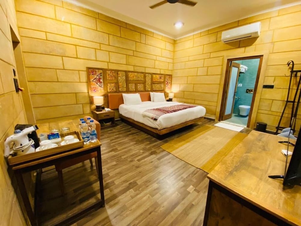 Hotel Grand Khalifa 15/50