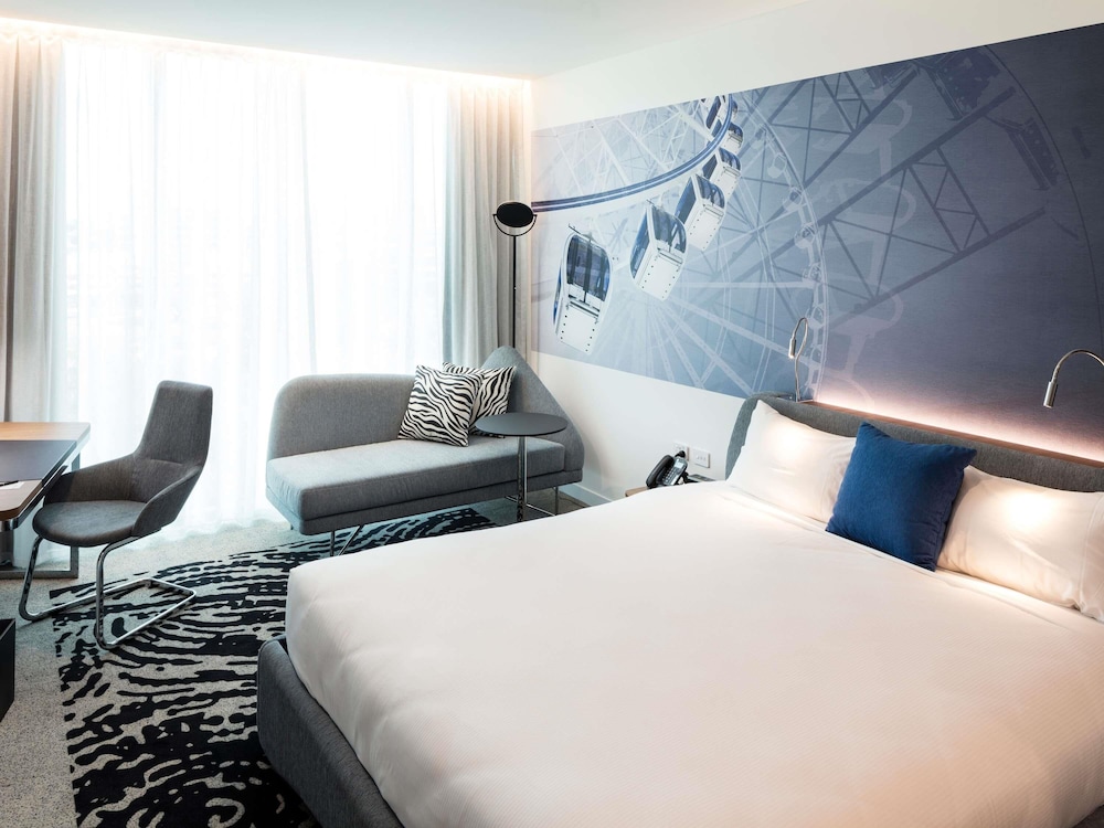 N ROOM, STANDARD, KING BED, CORNER