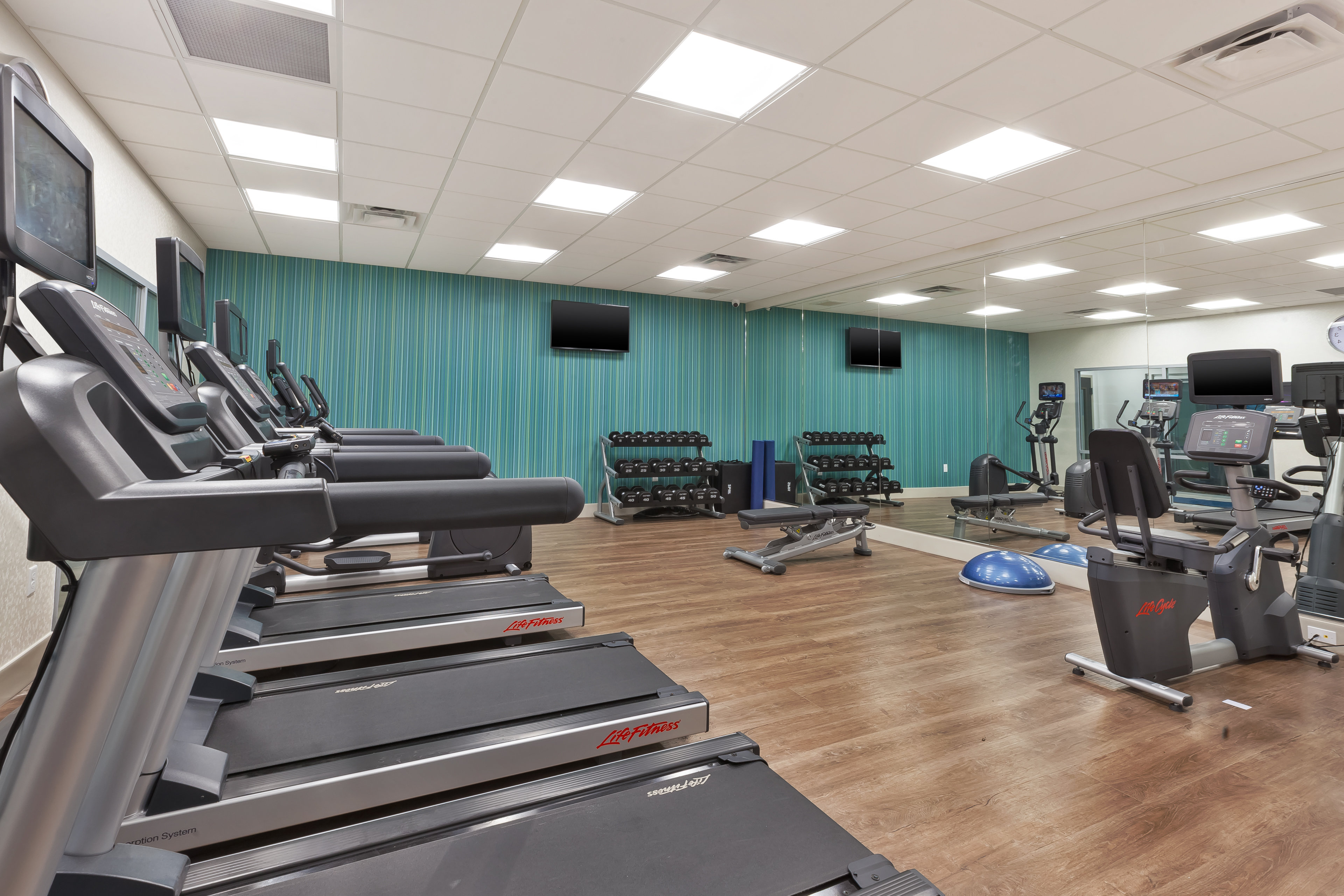 Holiday Inn Express Suites Milan Sandusky Area 15/25