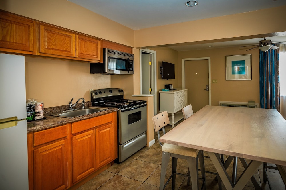 The White Sands Oceanfront Resort & Spa 53/70