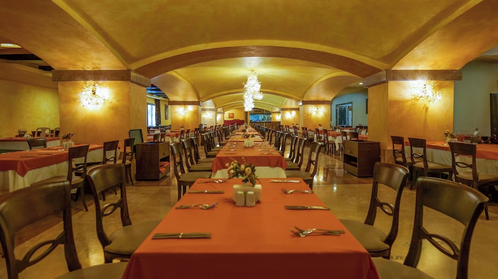 Royal Dragon Hotel 28/50