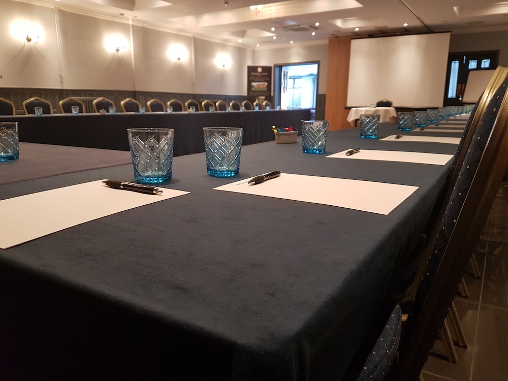 Stanhill Court Hotel 42/74