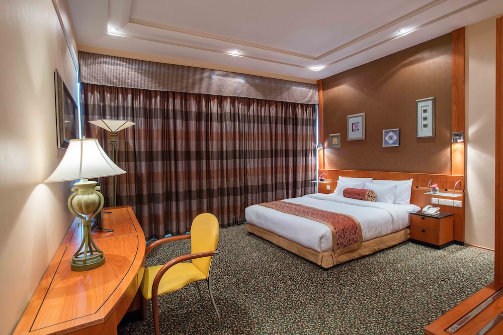 Gulf Court Hotel 19/50