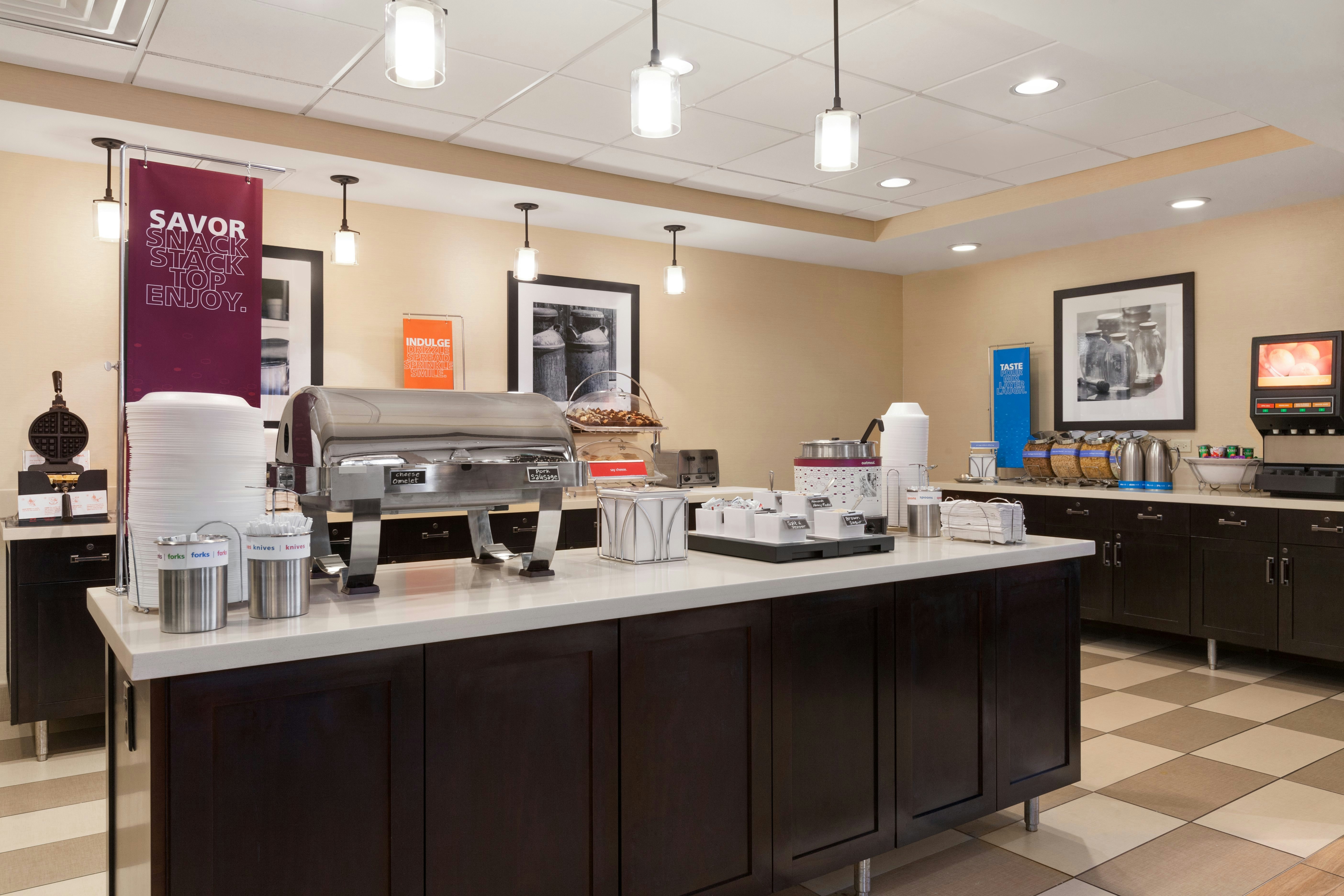 Lobby at Hampton Inn And Suites San Bernardino, SAN BERNARDINO - CA