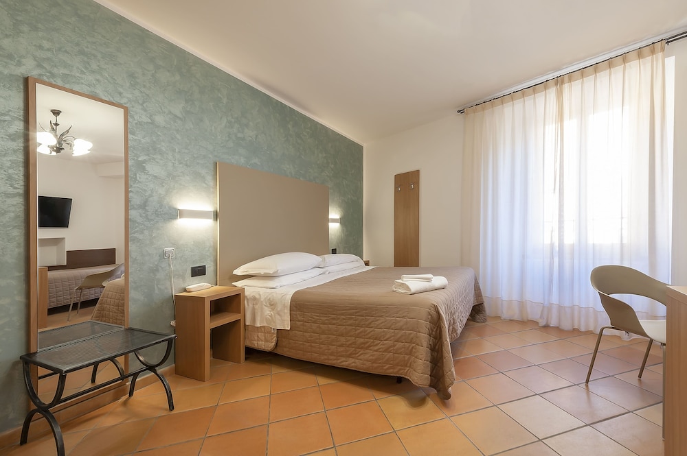 Hotel Sole 12/50