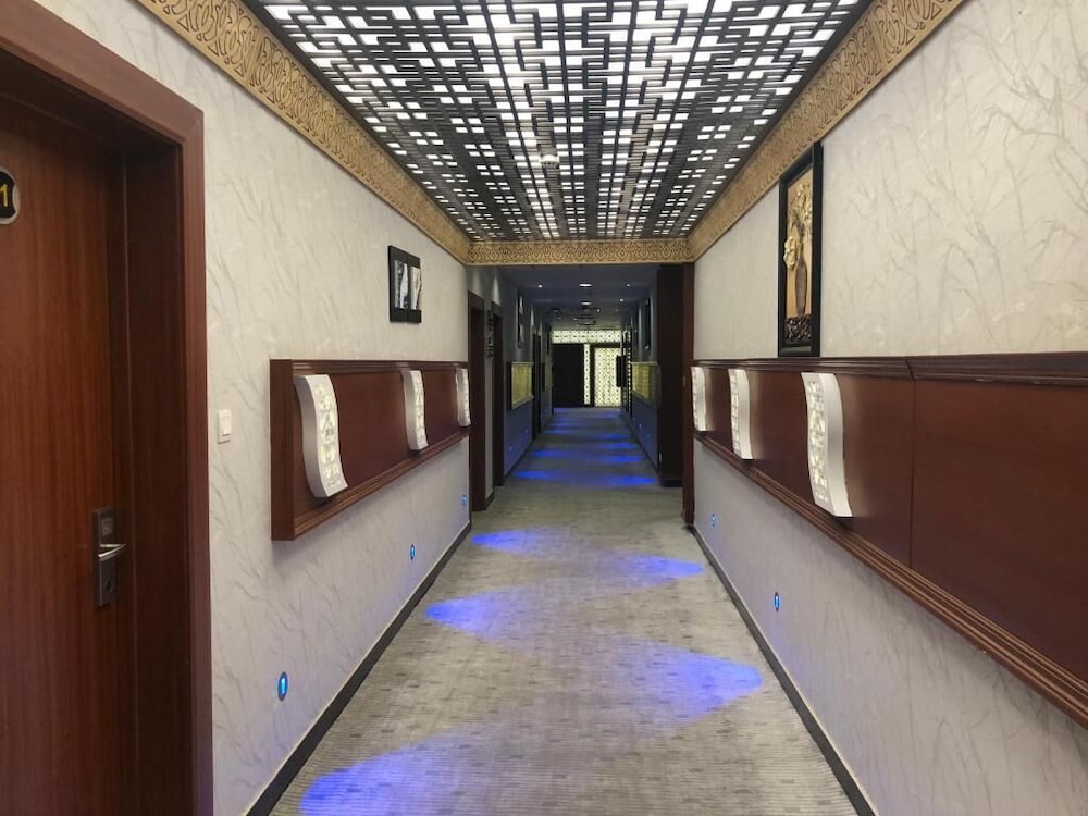 فندق ميرال كراون(Meral Crown Hotel) 5/62
