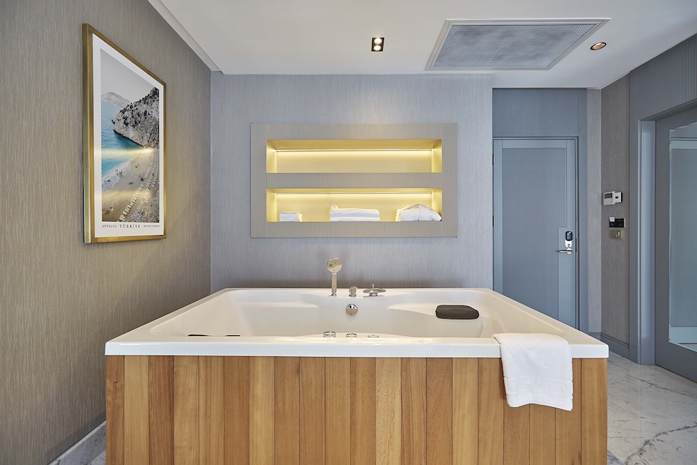 The Hubi Hotel 56/59