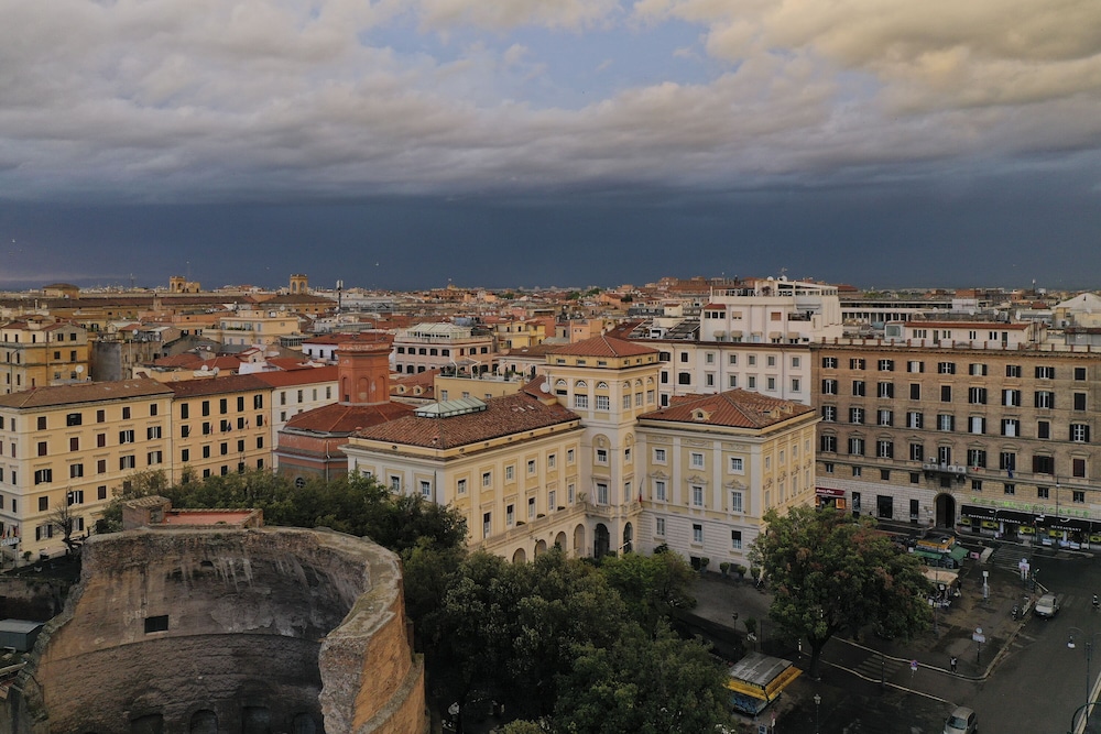 Palazzo Montemartini Rome, A Radisson Collection Hotel 74/77