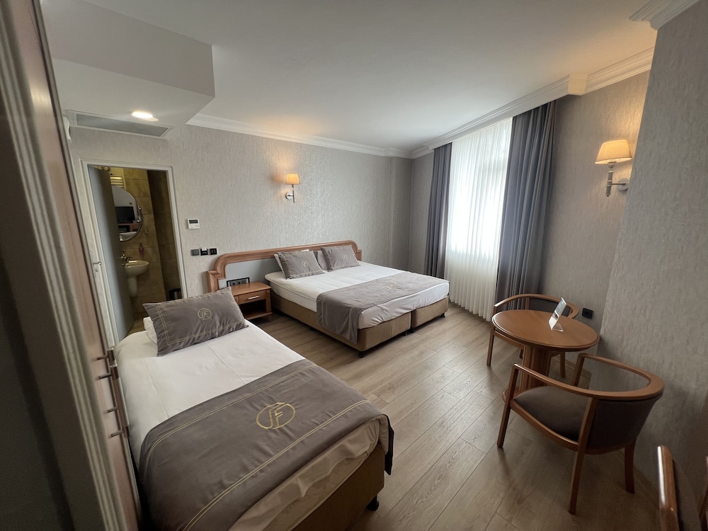 Fuar Hotel 18/50