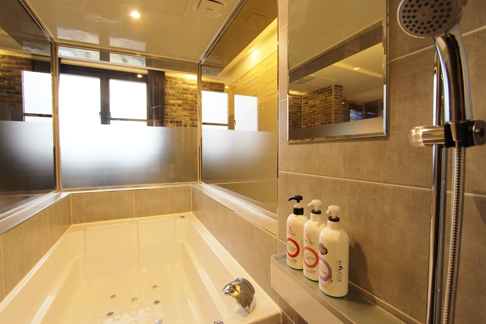 Brown-Dot Hotel Daegu Hyukshin Doshi 48/50