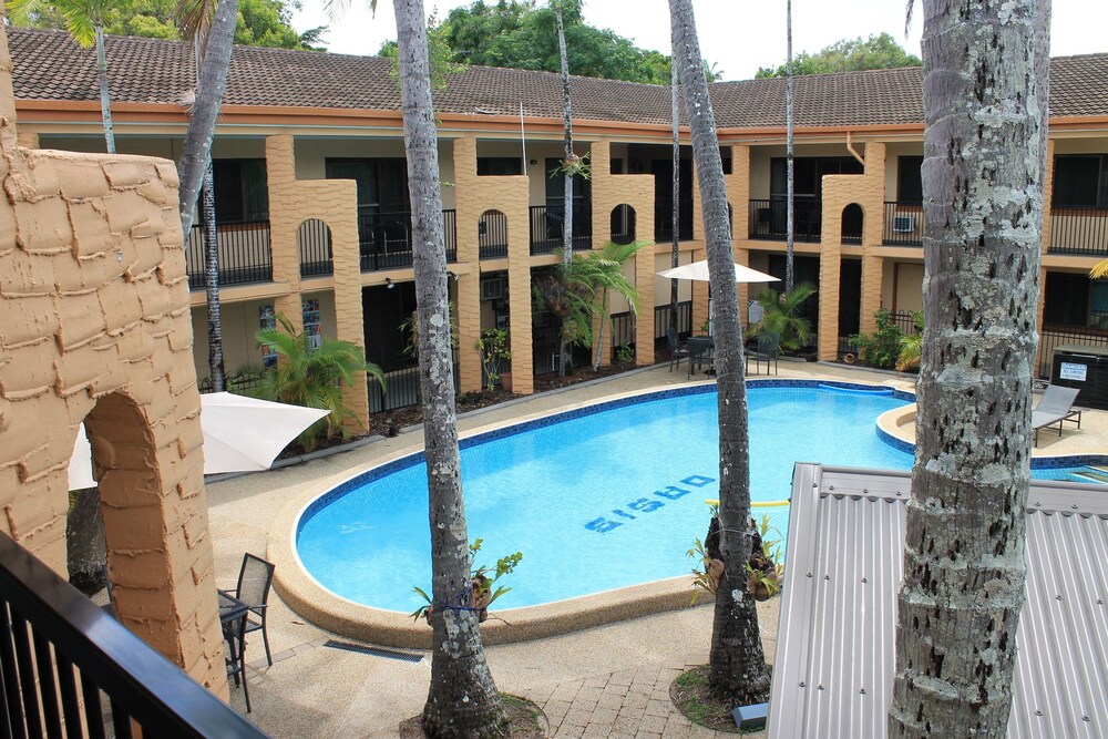 Oasis Inn Apartments 50/60