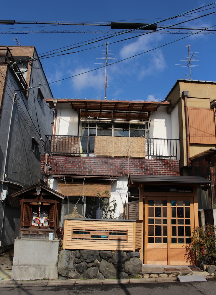 Jizo House 2/48