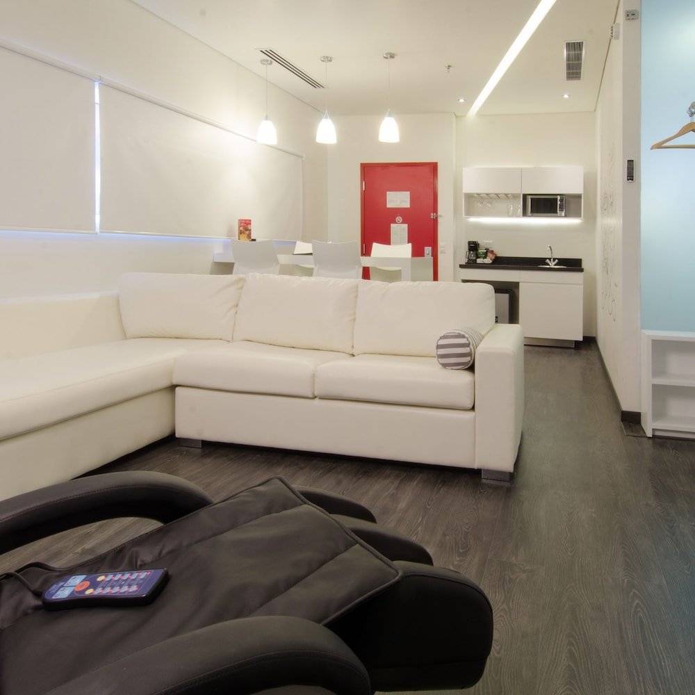 Ramada Encore by Wyndham Guadalajara Sur 8/60