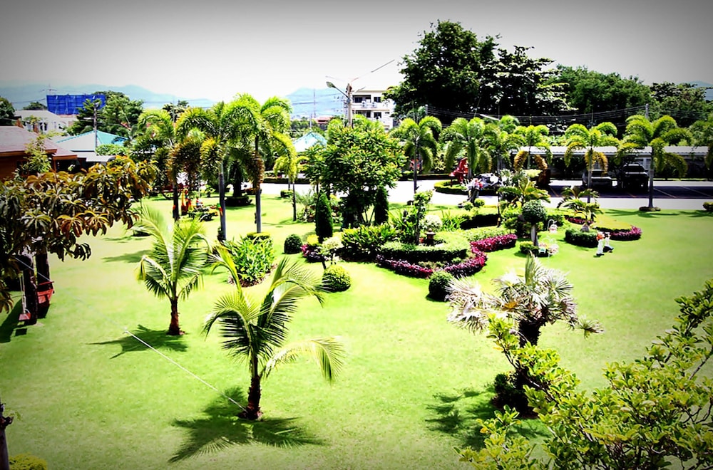 P.N. Gold Resort 38/48
