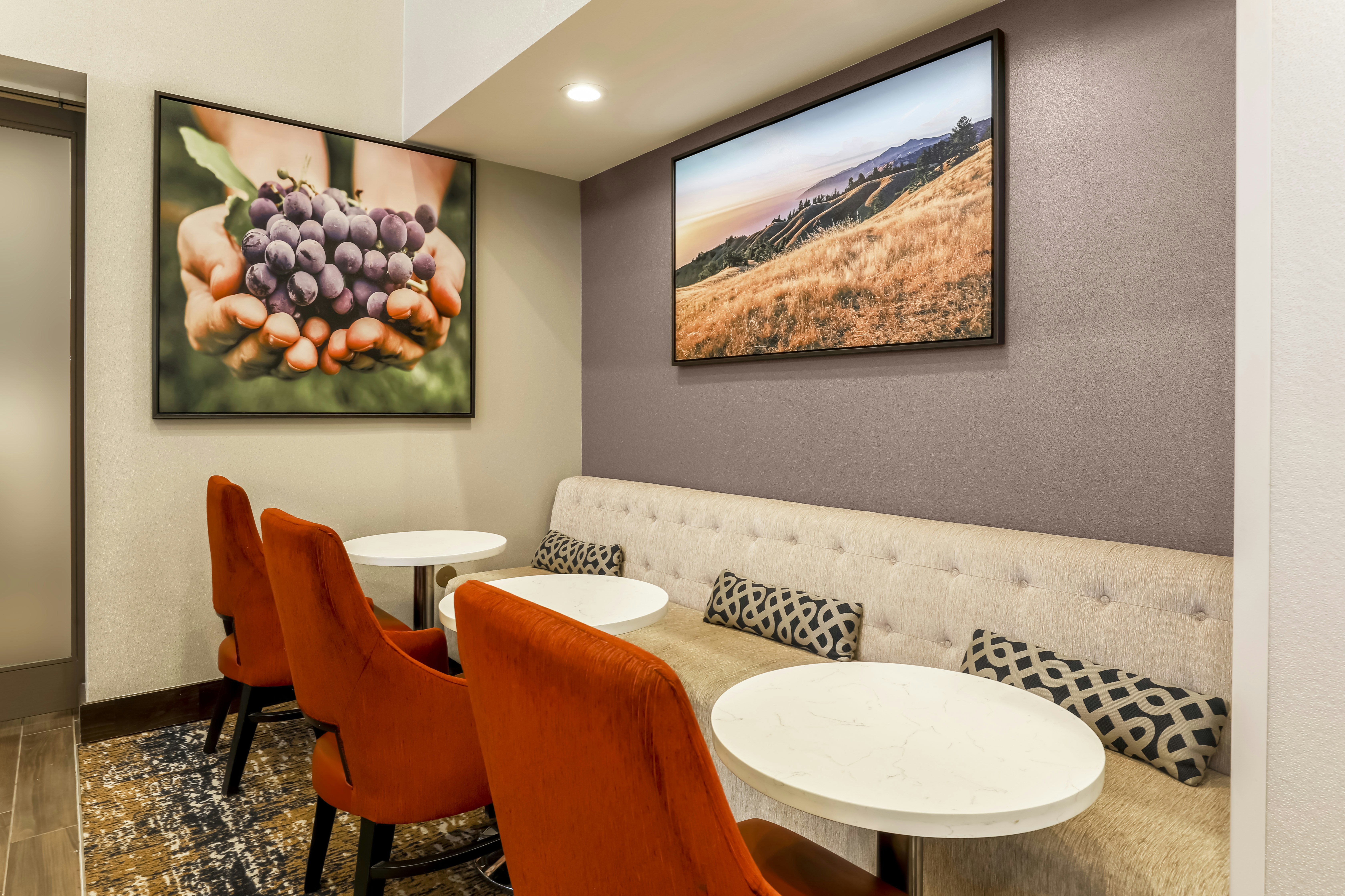 Hampton Inn & Suites Windsor - Sonoma Wine Country 36/40