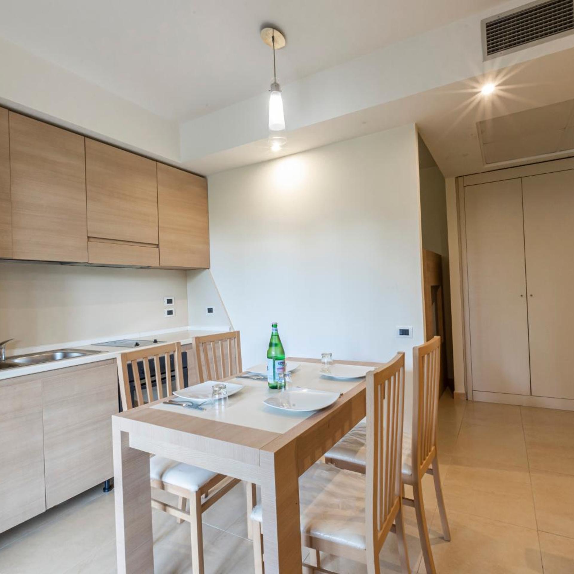 Prince Franklyn Hotel 40/55