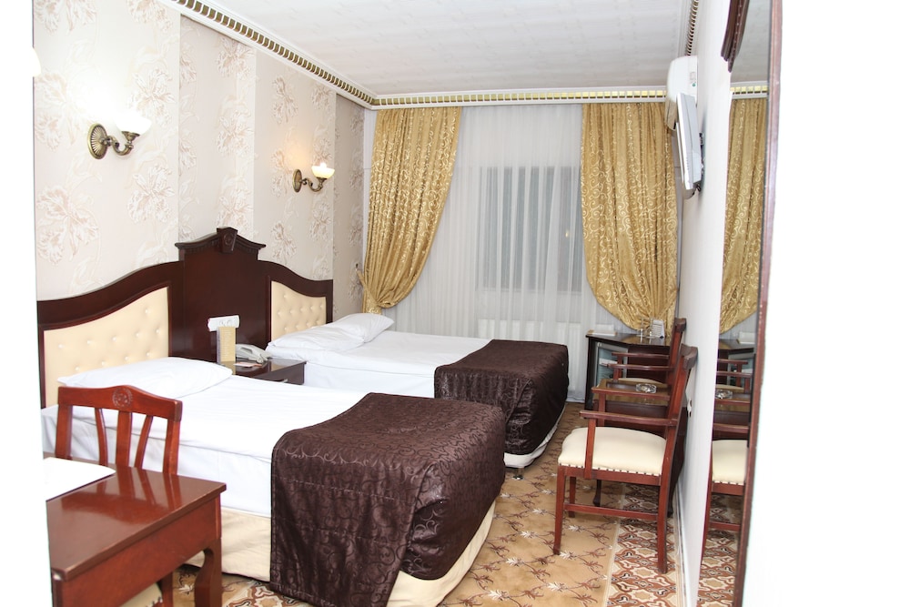 Royal Anka Hotel 13/32