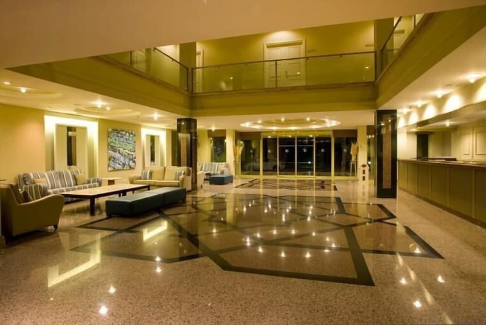 Presa Di Finica Hotel and Suites 25/50
