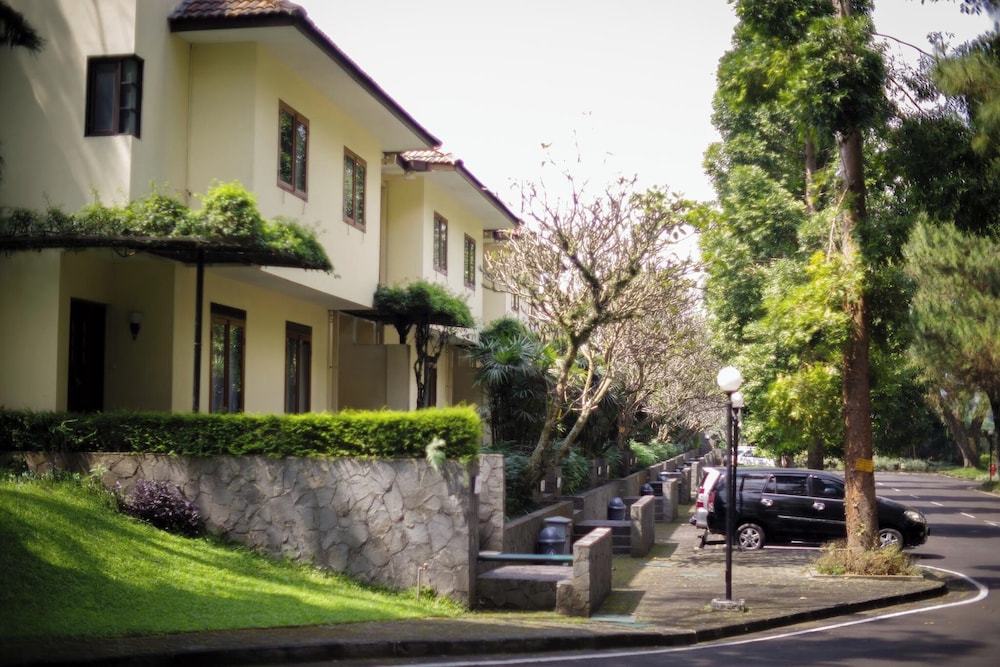 Puri Setiabudhi Residence 37/49
