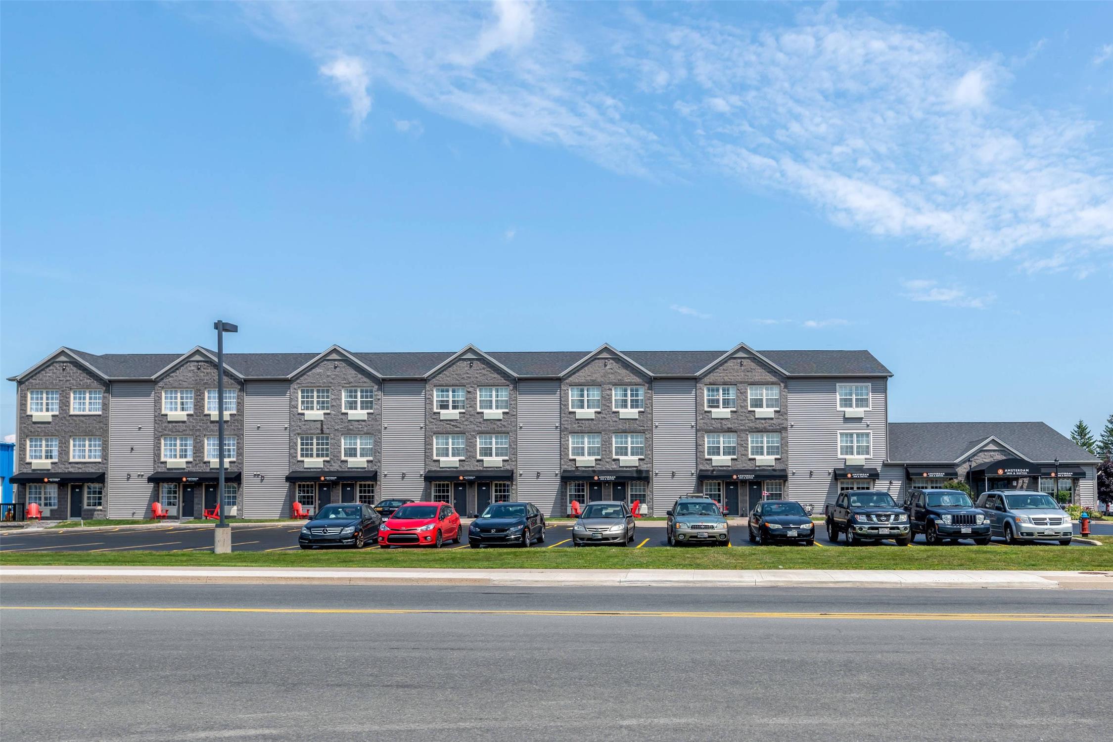 Amsterdam Inn & Suites, an Ascend Collection Hotel 26/28
