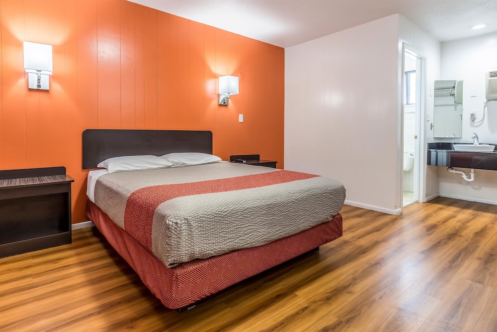 Motel6 Tremonton, UT 20/47