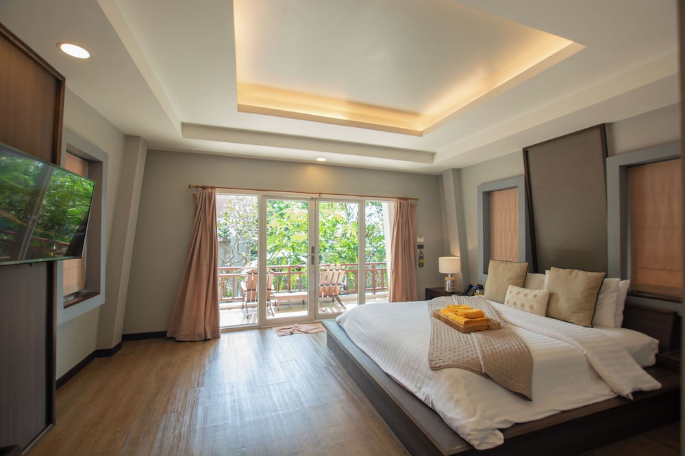Cliff, Bungalow, King Bed