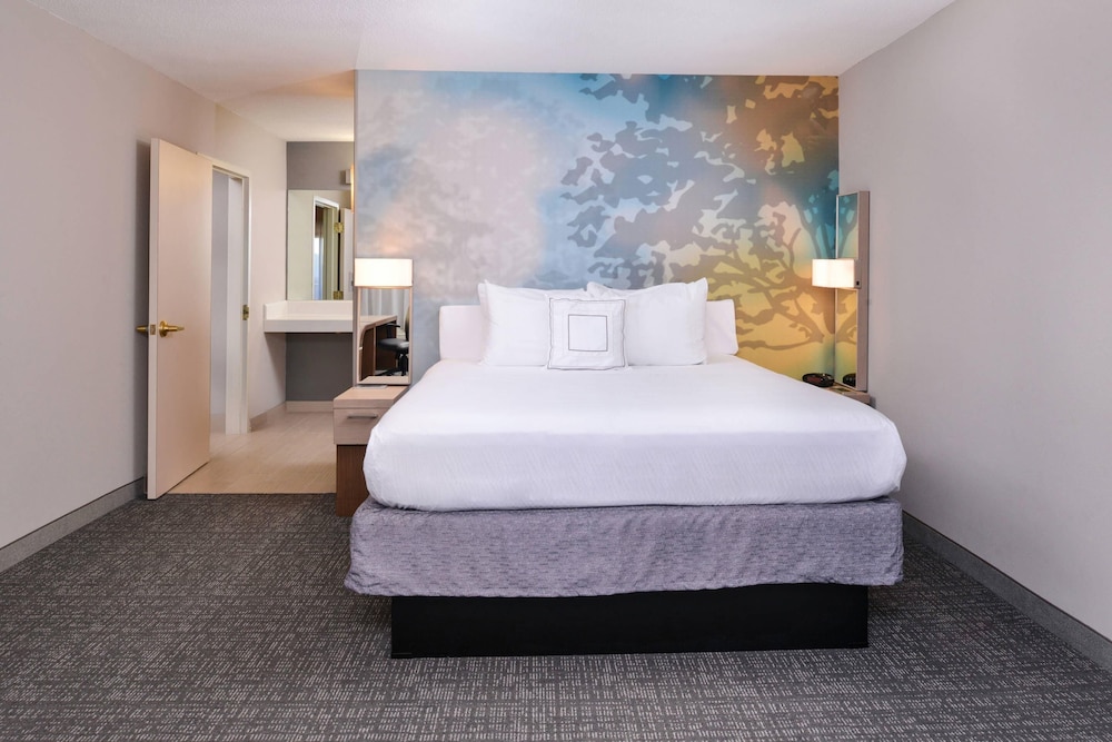 Country Inn & Suites by Radisson, Brown Deer - Milwaukee North 28/65
