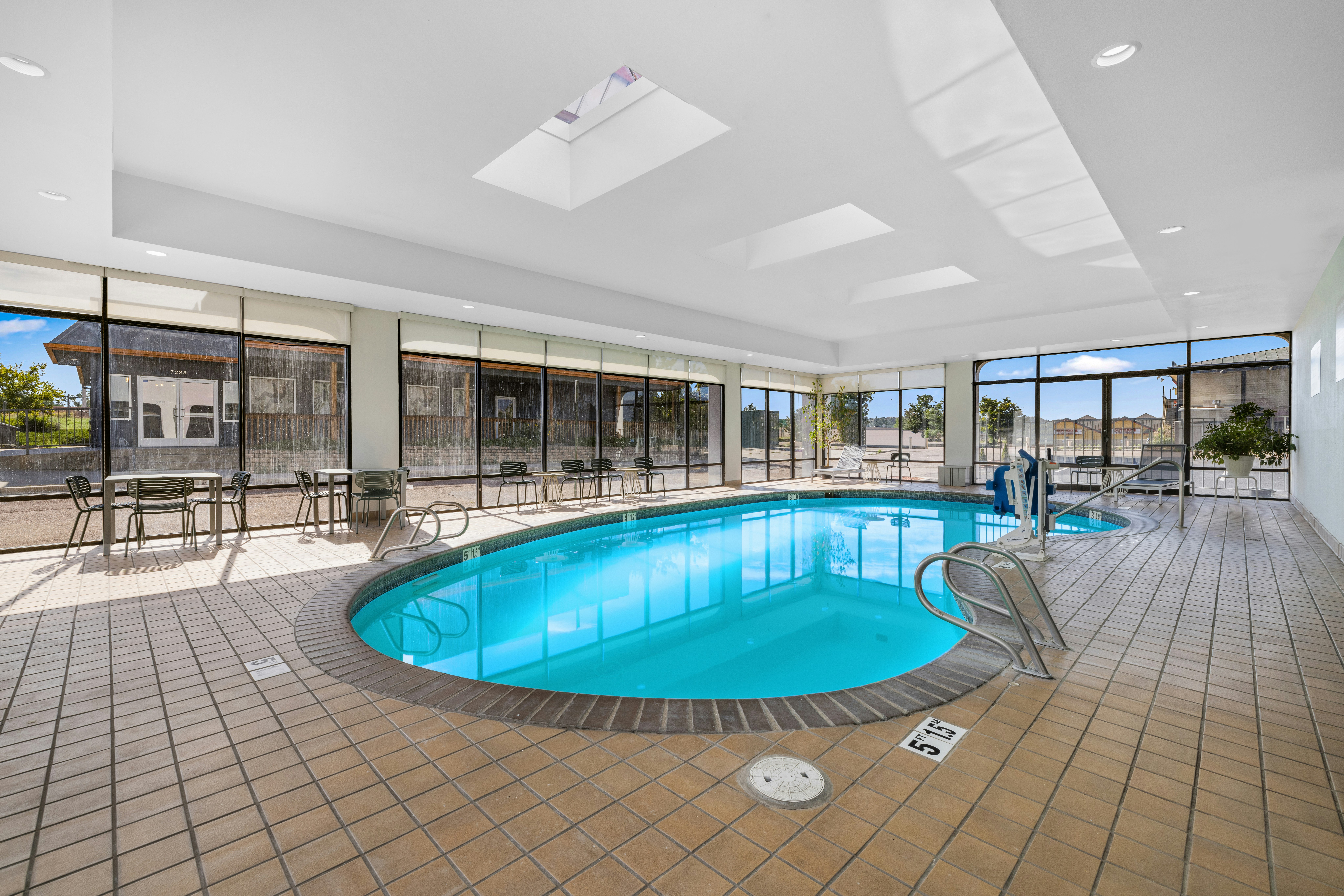 Spark by Hilton Colorado Springs I 25 Central 10/16