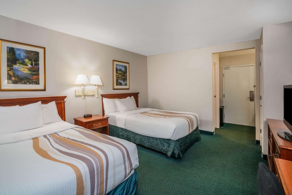 La Quinta Inn And Suites By Wyndham Nashville Franklin 16/46