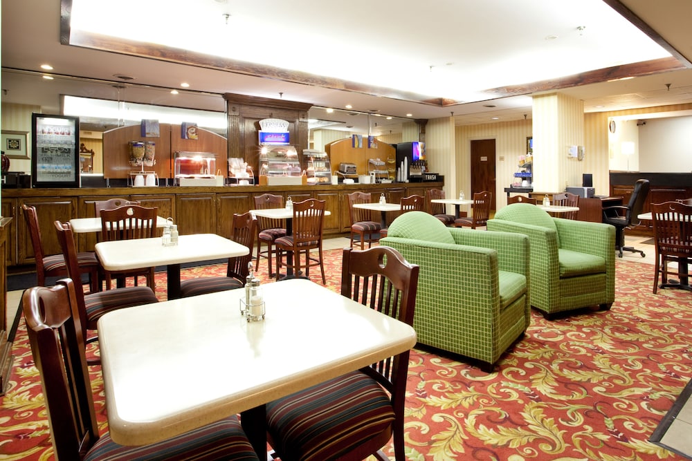 Holiday Inn Express Chester 34/43