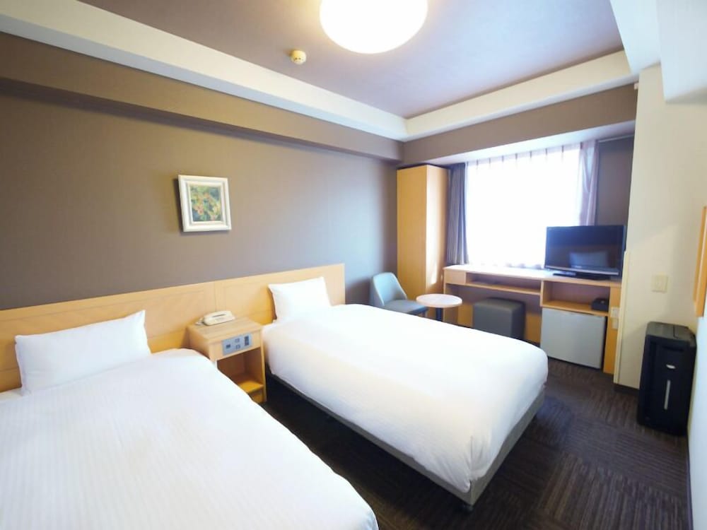 ROOM, TWIN BEDS, SMOKING